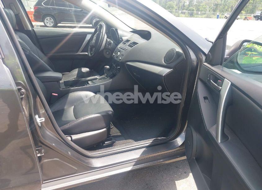 Photo 5 of 2012 Mazda Mazda3 I GRAND TOURING (VIN JM1BL1W77C1690693)