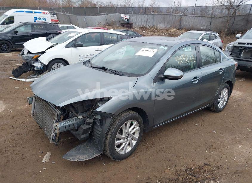 Photo 2 of 2013 Mazda Mazda3 I GRAND TOURING (VIN JM1BL1W79D1766870)