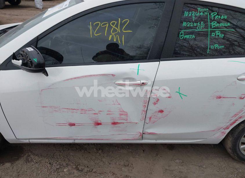 Photo 14 of 2012 Mazda Mazda3 I GRAND TOURING (VIN JM1BL1W7XC1695676)