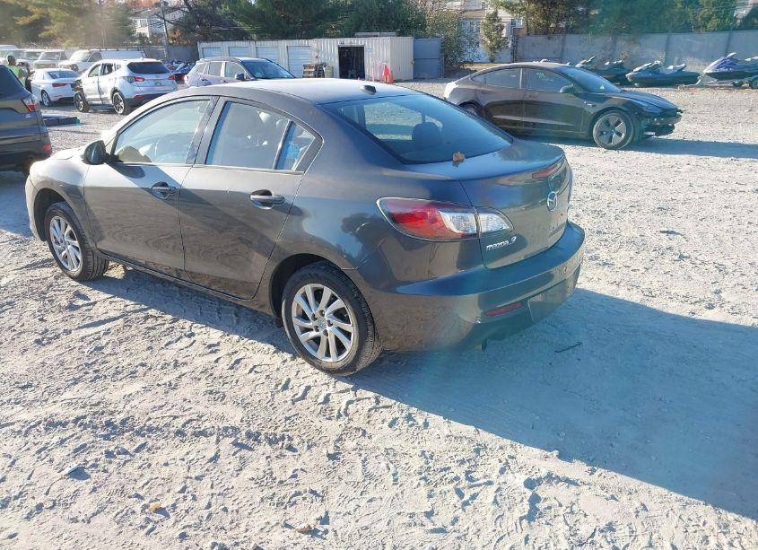 Photo 3 of 2012 Mazda Mazda3 I GRAND TOURING (VIN JM1BL1W85C1651738)