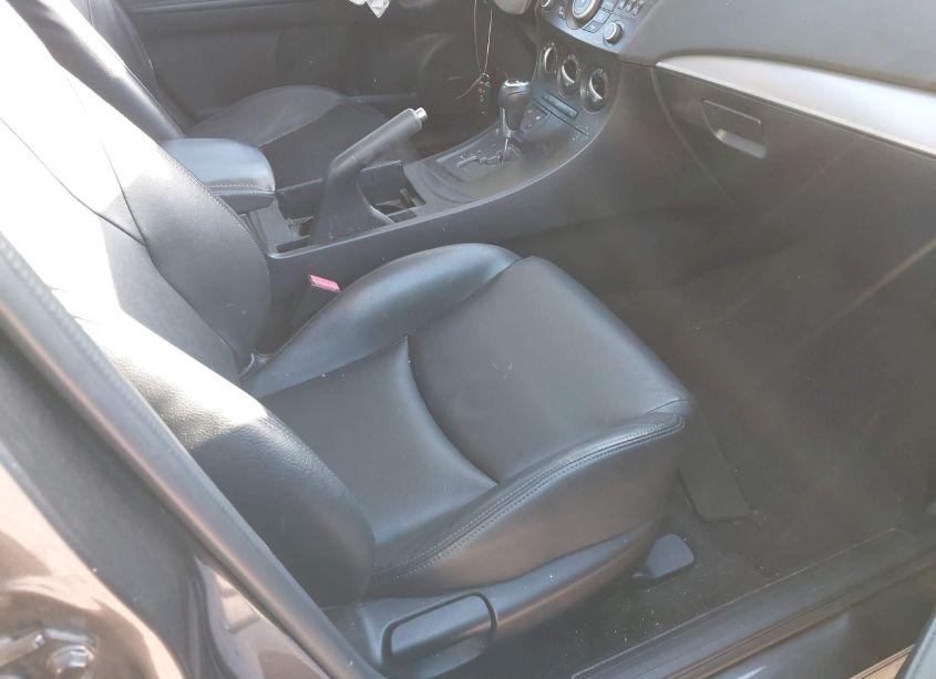 Photo 5 of 2012 Mazda Mazda3 I GRAND TOURING (VIN JM1BL1W85C1651738)