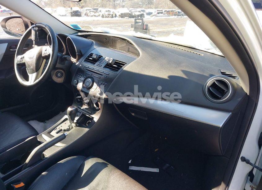 Photo 5 of 2012 Mazda Mazda3 I GRAND TOURING (VIN JM1BL1W88C1652009)