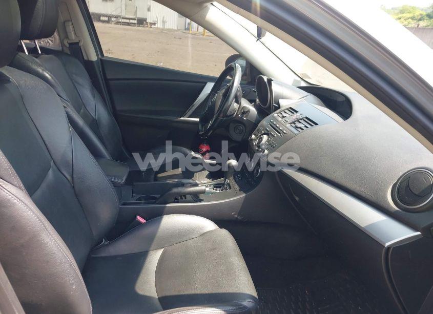 Photo 5 of 2012 Mazda Mazda3 (VIN JM1BL1W96C1661803)