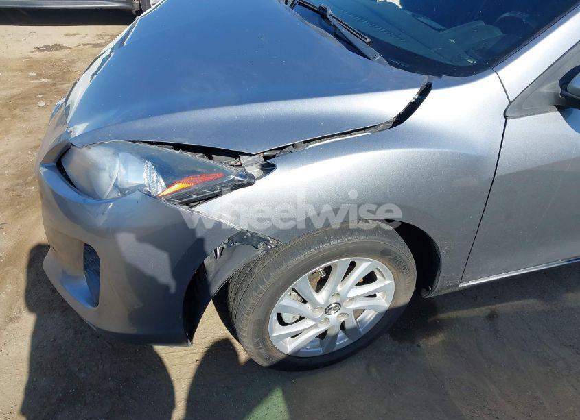 Photo 18 of 2013 Mazda Mazda3 I GRAND TOURING (VIN JM1BL1WP0D1736124)