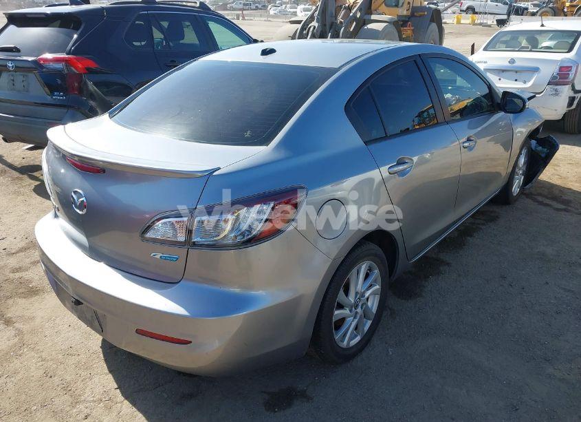 Photo 4 of 2013 Mazda Mazda3 I GRAND TOURING (VIN JM1BL1WP0D1736124)