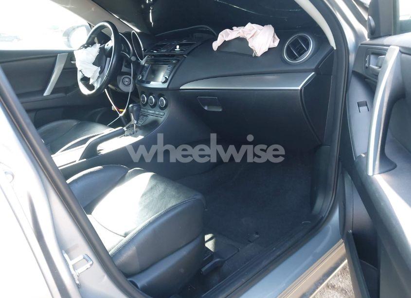 Photo 5 of 2013 Mazda Mazda3 I GRAND TOURING (VIN JM1BL1WP0D1736124)