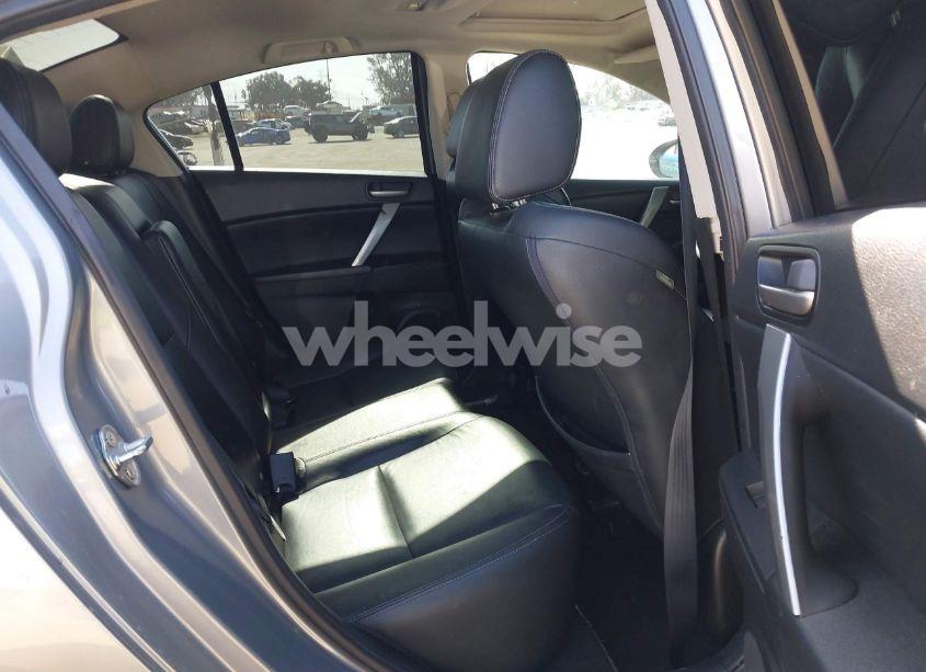 Photo 8 of 2013 Mazda Mazda3 I GRAND TOURING (VIN JM1BL1WP0D1736124)