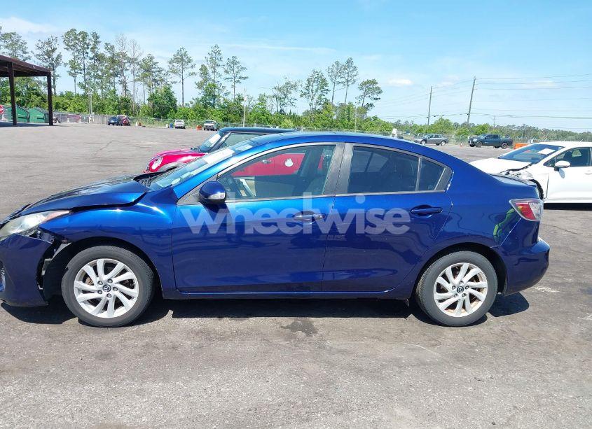 Photo 13 of 2013 Mazda Mazda3 I GRAND TOURING (VIN JM1BL1WP1D1797496)