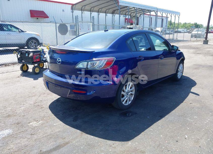 Photo 4 of 2013 Mazda Mazda3 I GRAND TOURING (VIN JM1BL1WP1D1797496)