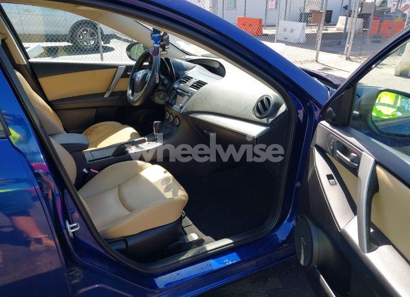 Photo 5 of 2013 Mazda Mazda3 I GRAND TOURING (VIN JM1BL1WP1D1797496)