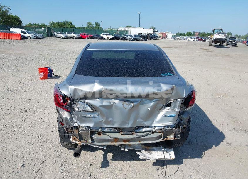 Photo 17 of 2013 Mazda Mazda3 I GRAND TOURING (VIN JM1BL1WP5D1823713)