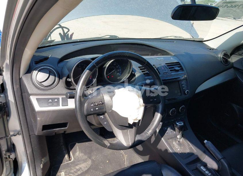 Photo 18 of 2013 Mazda Mazda3 I GRAND TOURING (VIN JM1BL1WP5D1823713)