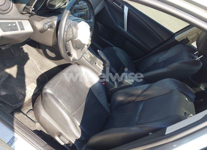 Photo 19 of 2013 Mazda Mazda3 I GRAND TOURING (VIN JM1BL1WP5D1823713)