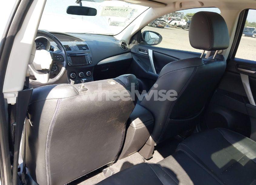 Photo 21 of 2013 Mazda Mazda3 I GRAND TOURING (VIN JM1BL1WP5D1823713)