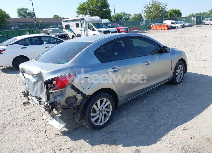 Photo 4 of 2013 Mazda Mazda3 I GRAND TOURING (VIN JM1BL1WP5D1823713)