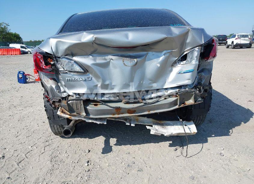Photo 6 of 2013 Mazda Mazda3 I GRAND TOURING (VIN JM1BL1WP5D1823713)