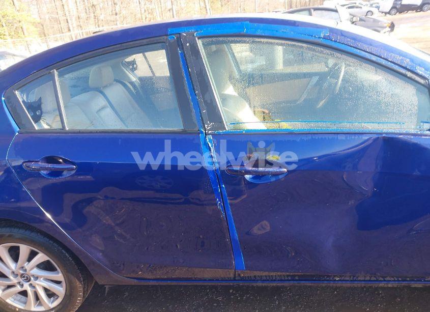 Photo 13 of 2013 Mazda Mazda3 I GRAND TOURING (VIN JM1BL1WP6D1774313)