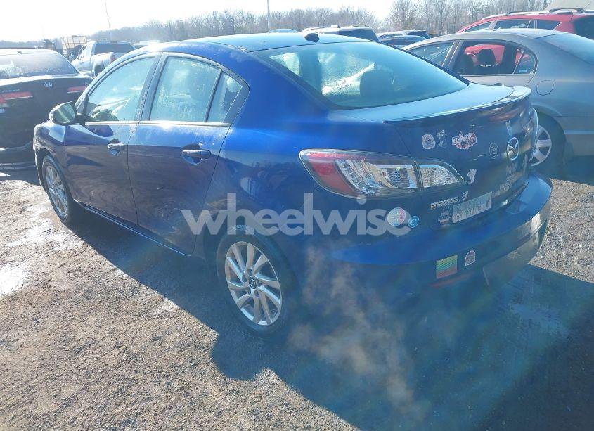 Photo 3 of 2013 Mazda Mazda3 I GRAND TOURING (VIN JM1BL1WP6D1774313)