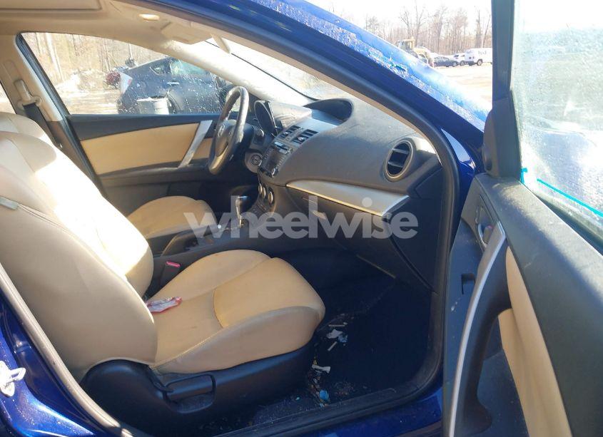 Photo 5 of 2013 Mazda Mazda3 I GRAND TOURING (VIN JM1BL1WP6D1774313)