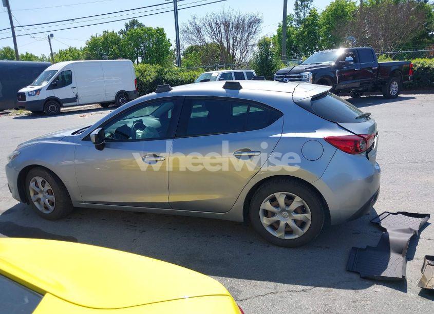 Photo 14 of 2016 Mazda Mazda3 I SPORT (VIN JM1BM1J73G1341721)