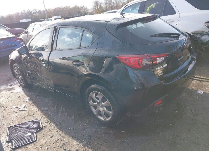 Photo 3 of 2016 Mazda Mazda3 I SPORT (VIN JM1BM1J78G1303708)