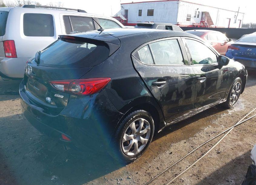 Photo 4 of 2016 Mazda Mazda3 I SPORT (VIN JM1BM1J78G1303708)
