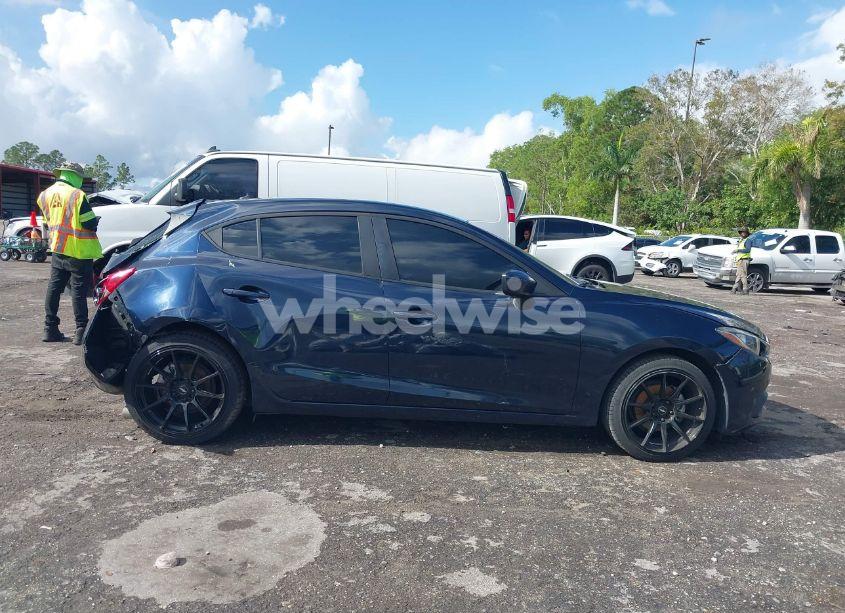 Photo 12 of 2016 Mazda Mazda3 I SPORT (VIN JM1BM1J78G1313137)