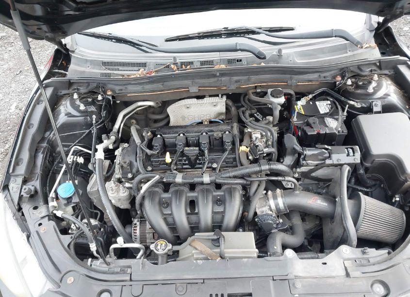 Photo 10 of 2014 Mazda Mazda3 I SPORT (VIN JM1BM1K75E1203612)