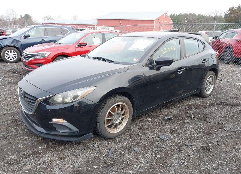 Photo 2 of 2014 Mazda Mazda3 I SPORT (VIN JM1BM1K75E1203612)