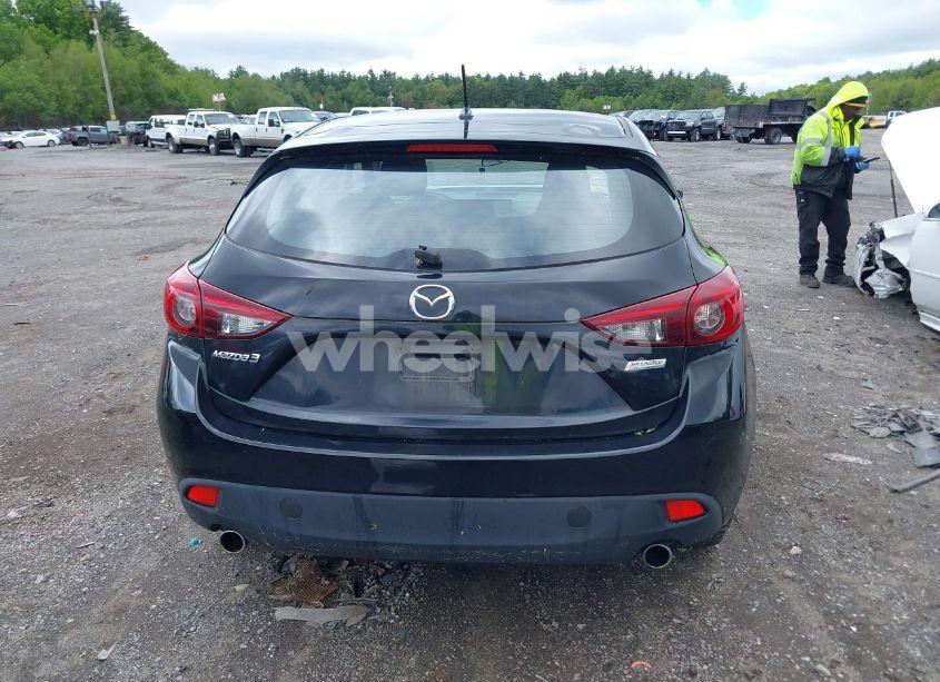 Photo 16 of 2014 Mazda Mazda3 I SPORT (VIN JM1BM1K76E1124045)