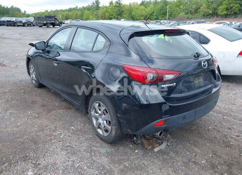 Photo 3 of 2014 Mazda Mazda3 I SPORT (VIN JM1BM1K76E1124045)