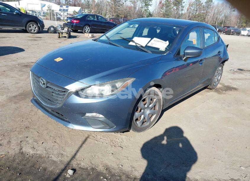 Photo 2 of 2014 Mazda Mazda3 I SPORT (VIN JM1BM1K77E1170256)