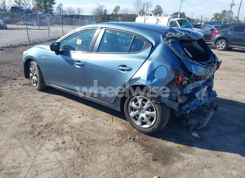 Photo 3 of 2014 Mazda Mazda3 I SPORT (VIN JM1BM1K77E1170256)
