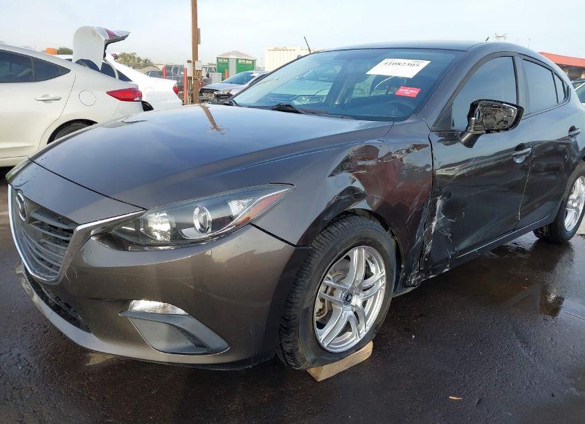 Photo 6 of 2014 Mazda Mazda3 I SPORT (VIN JM1BM1K78E1111300)