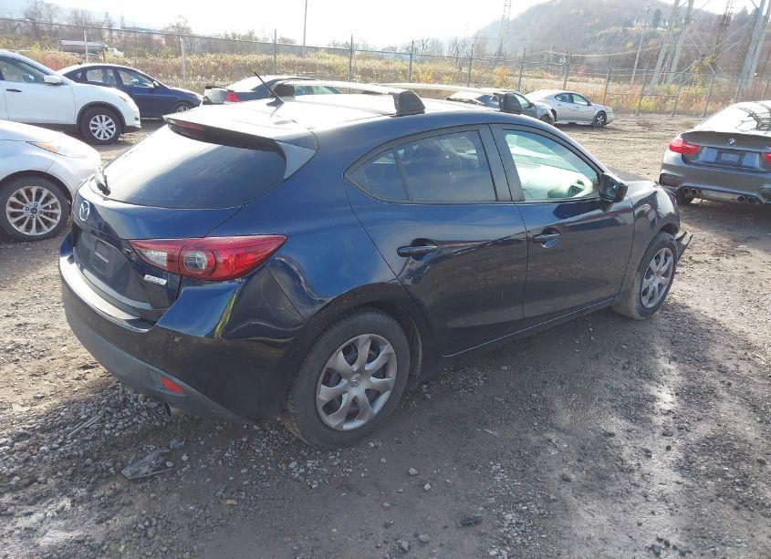 Photo 4 of 2014 Mazda Mazda3 I SPORT (VIN JM1BM1K78E1137086)