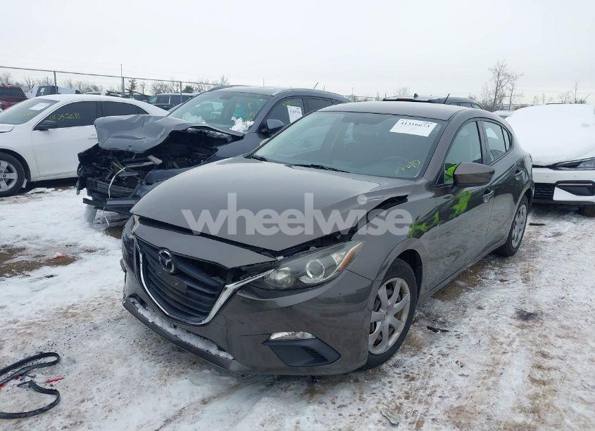 Photo 2 of 2014 Mazda Mazda3 I SPORT (VIN JM1BM1K79E1191240)