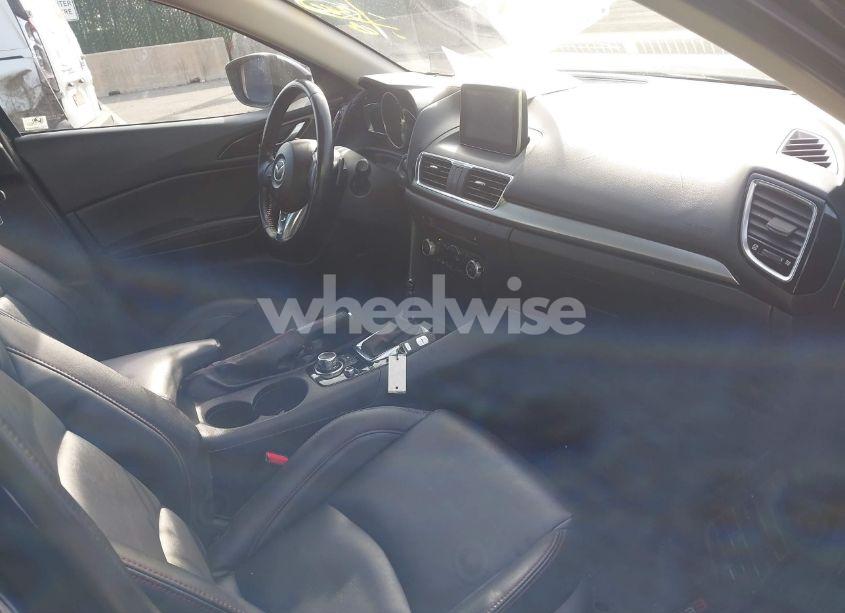 Photo 5 of 2014 Mazda Mazda3 S TOURING (VIN JM1BM1L32E1199515)
