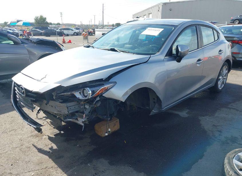 Photo 2 of 2014 Mazda Mazda3 S TOURING (VIN JM1BM1L36E1103675)