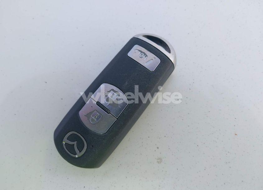 Photo 11 of 2014 Mazda Mazda3 S TOURING (VIN JM1BM1L38E1205866)