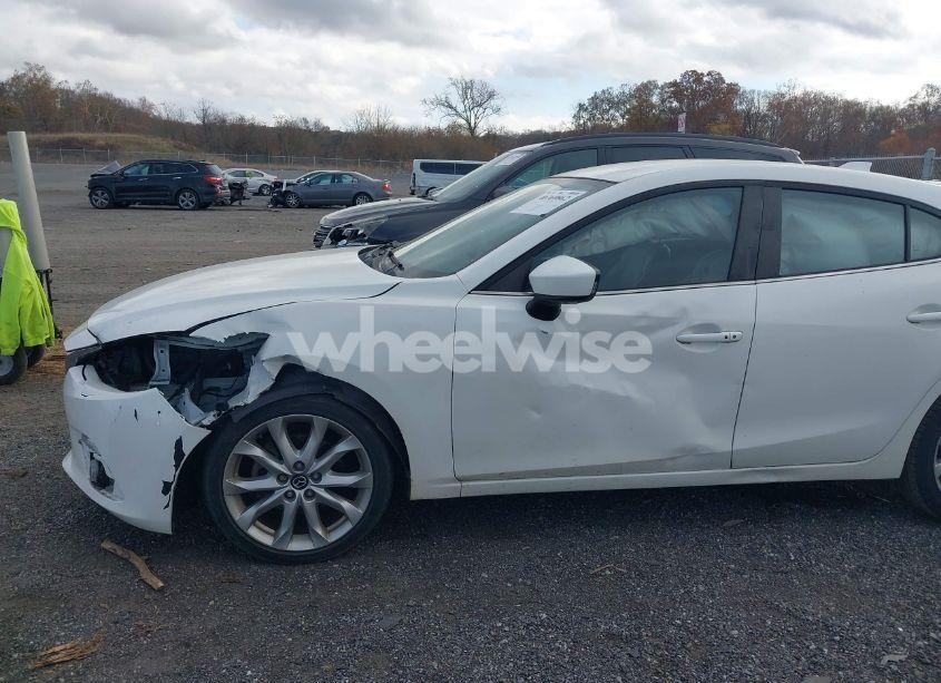 Photo 15 of 2014 Mazda Mazda3 S TOURING (VIN JM1BM1L38E1205866)