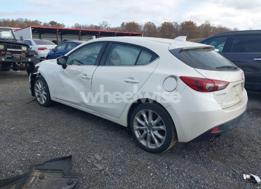 Photo 3 of 2014 Mazda Mazda3 S TOURING (VIN JM1BM1L38E1205866)