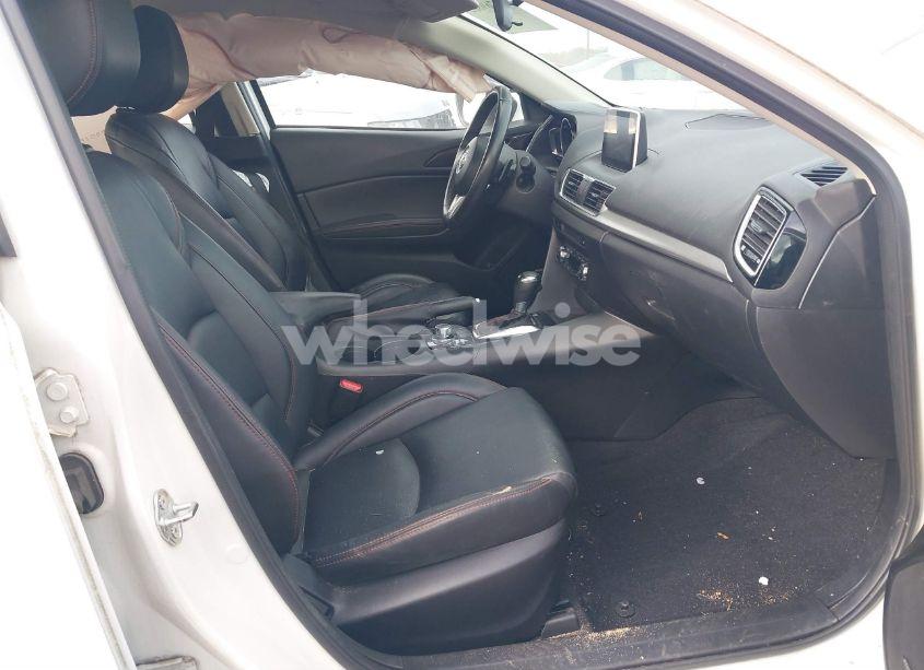 Photo 5 of 2014 Mazda Mazda3 S TOURING (VIN JM1BM1L38E1205866)