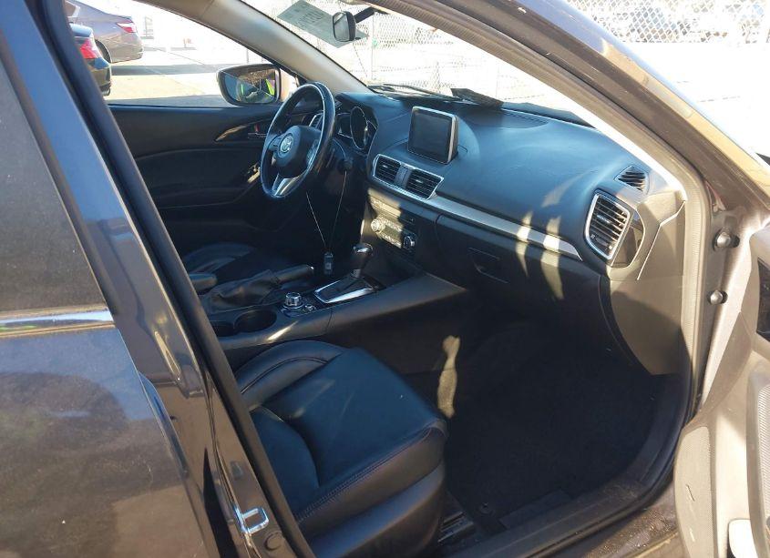 Photo 5 of 2014 Mazda Mazda3 S TOURING (VIN JM1BM1L3XE1178105)