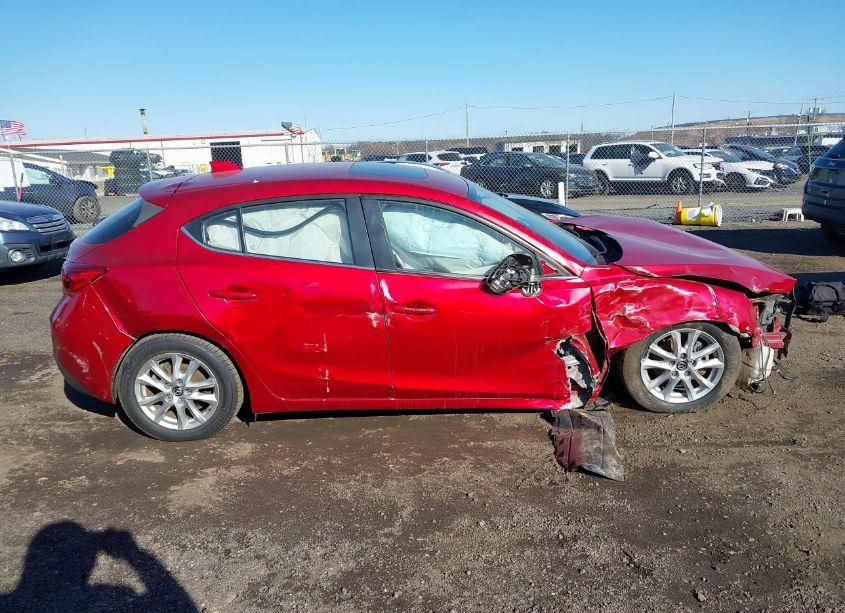 Photo 13 of 2014 Mazda Mazda3 I TOURING (VIN JM1BM1L70E1215696)