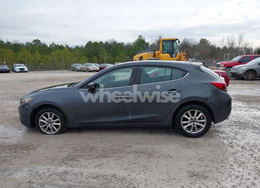 Photo 14 of 2014 Mazda Mazda3 I TOURING (VIN JM1BM1L71E1182885)