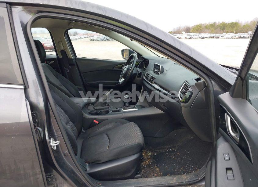 Photo 5 of 2014 Mazda Mazda3 I TOURING (VIN JM1BM1L71E1182885)