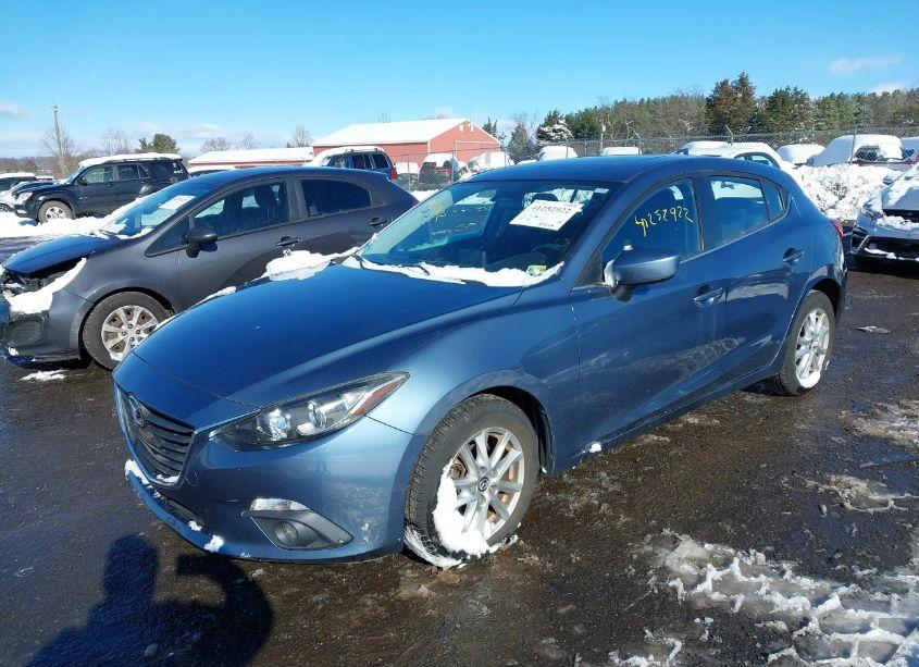 Photo 2 of 2015 Mazda Mazda3 (VIN JM1BM1L72F1270121)