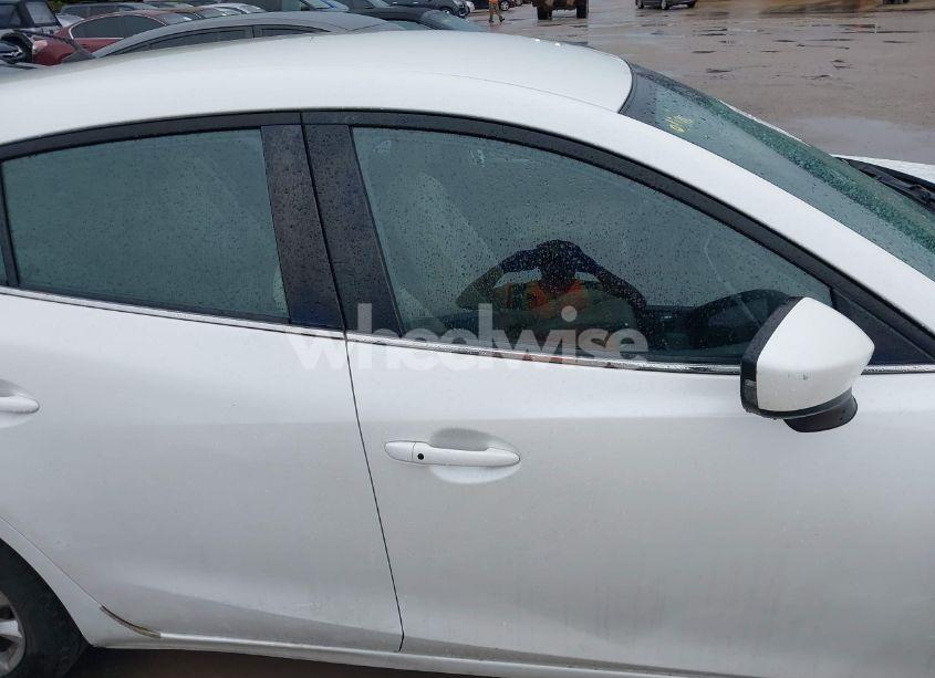 Photo 13 of 2014 Mazda Mazda3 I TOURING (VIN JM1BM1L73E1101014)