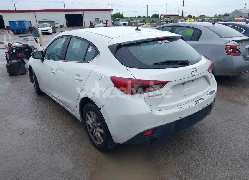 Photo 3 of 2014 Mazda Mazda3 I TOURING (VIN JM1BM1L73E1101014)