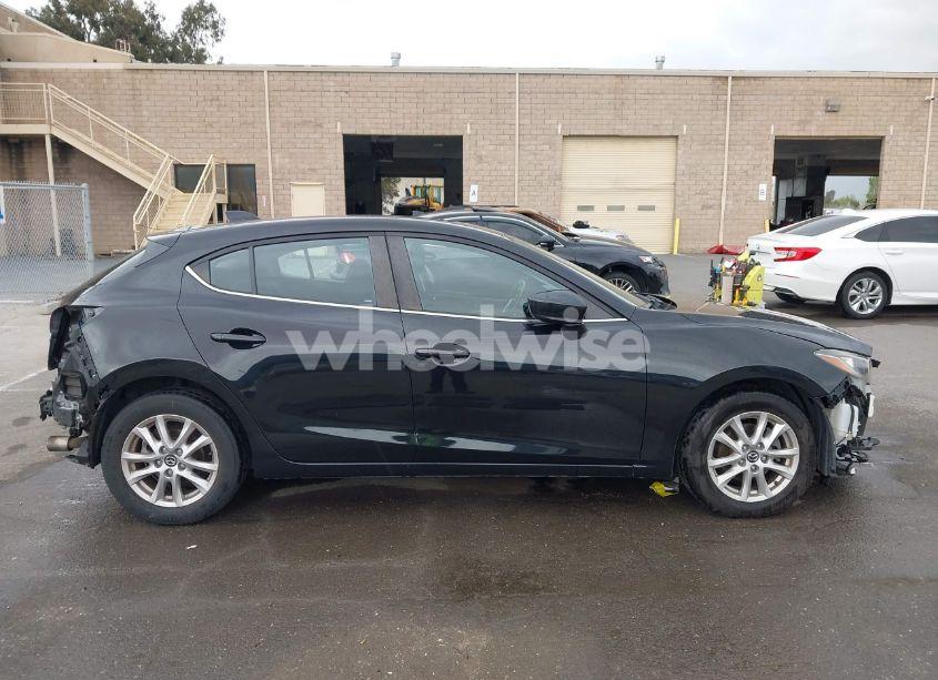 Photo 14 of 2014 Mazda Mazda3 I TOURING (VIN JM1BM1L73E1172987)